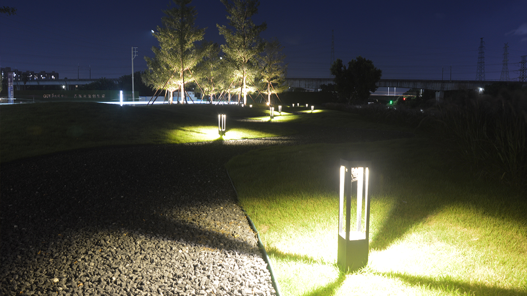 Landscape projects with modern bollard lawn lights.